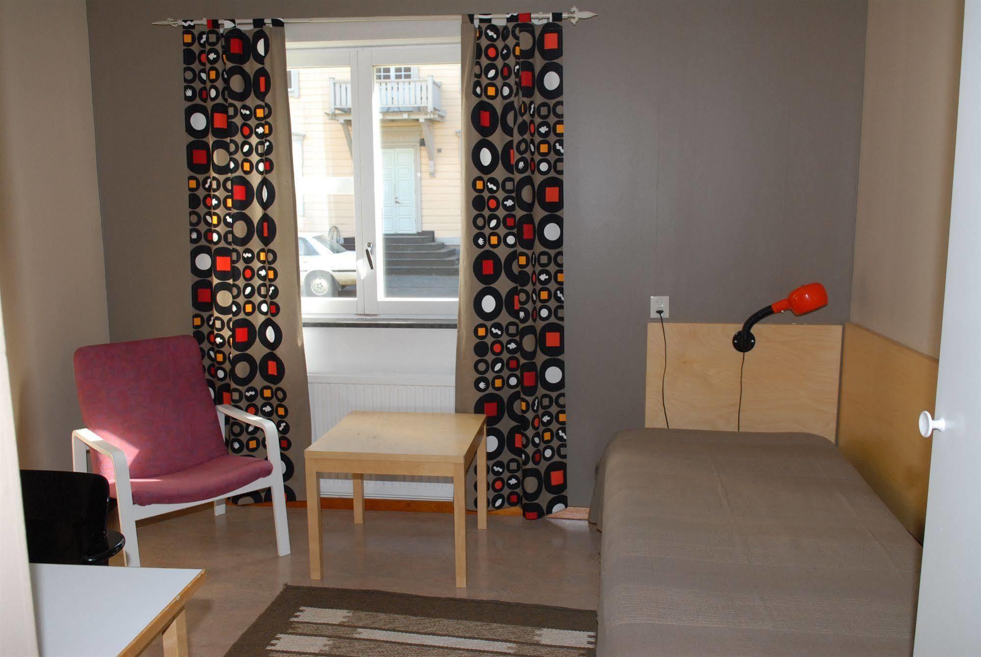 Svefi Vandrarhem - Hostel Хапаранда Екстериор снимка