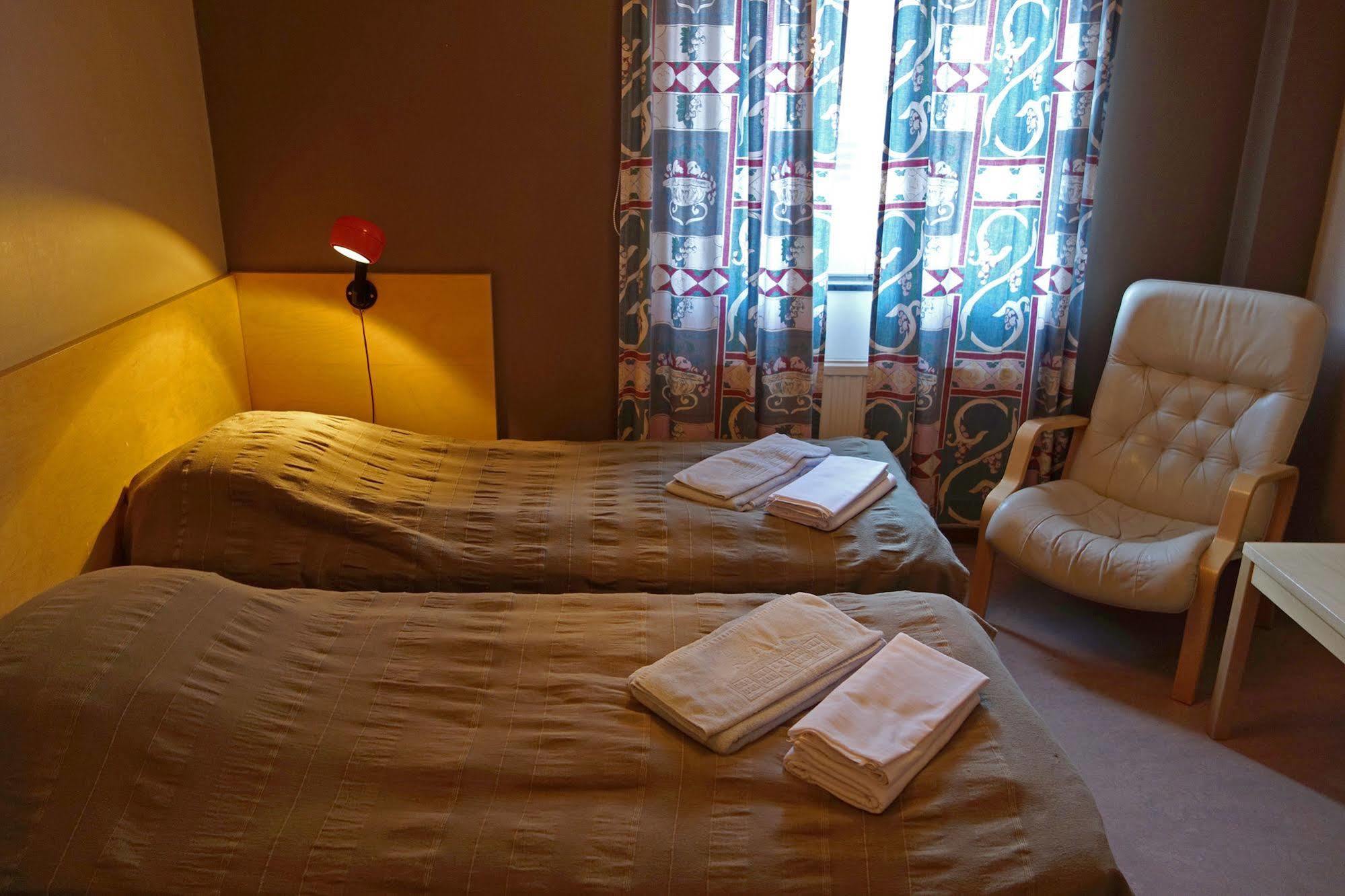 Svefi Vandrarhem - Hostel Хапаранда Екстериор снимка
